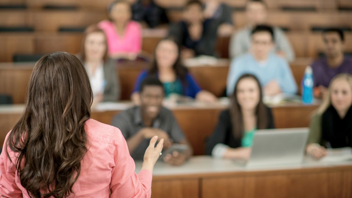 How faculty online presence can help your students